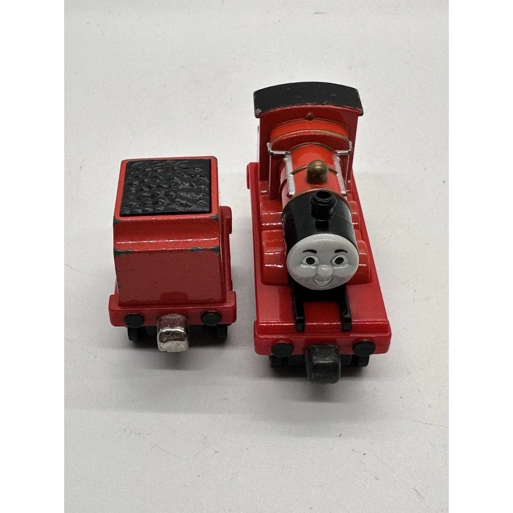 Thomas‎ & Friends James #5 w Tender Diecast Engine 2009 Mattel